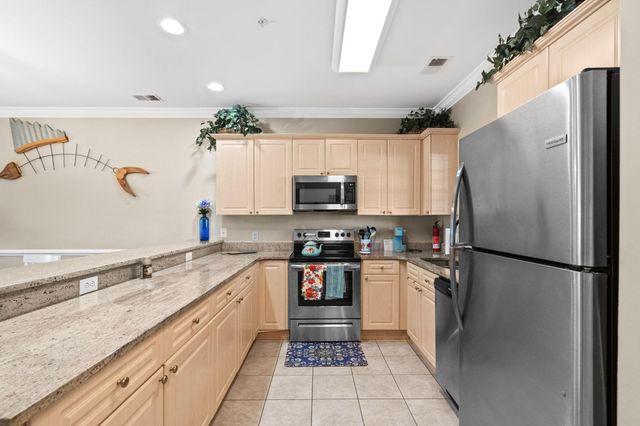 4889 Magnolia Pointe Ln Apt 104, Myrtle Beach, SC 29577