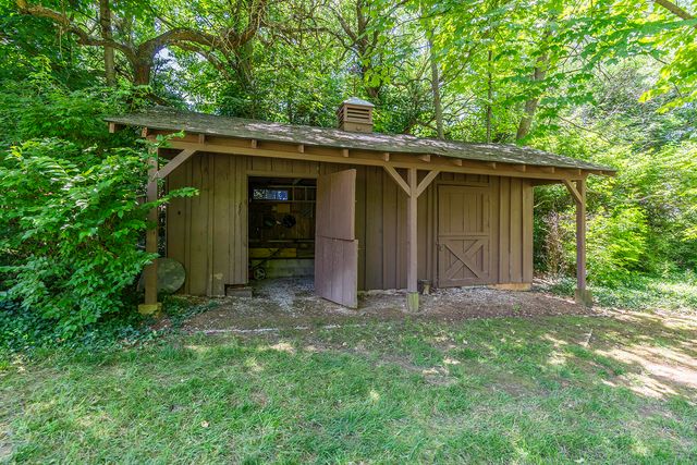 1964 Shadybrook Lane, Lexington, KY 40502