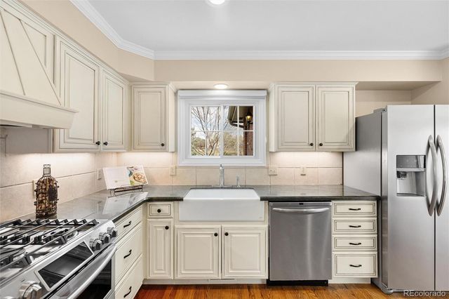 8926 Greenspointe Lane, Highlands Ranch, CO 80130