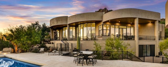 8812 E PALM Lane, Mesa, AZ 85207