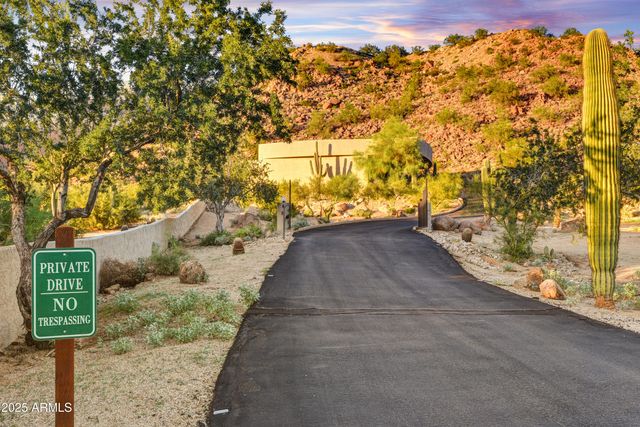 8812 E PALM Lane, Mesa, AZ 85207