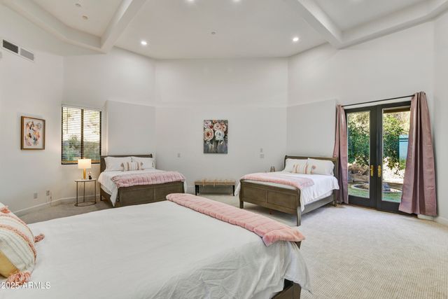 8812 E PALM Lane, Mesa, AZ 85207