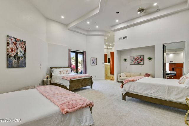 8812 E PALM Lane, Mesa, AZ 85207