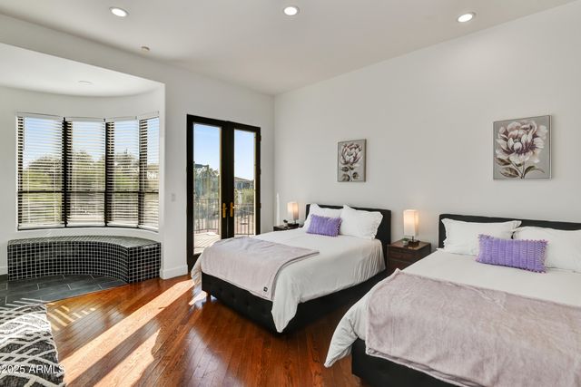 8812 E PALM Lane, Mesa, AZ 85207