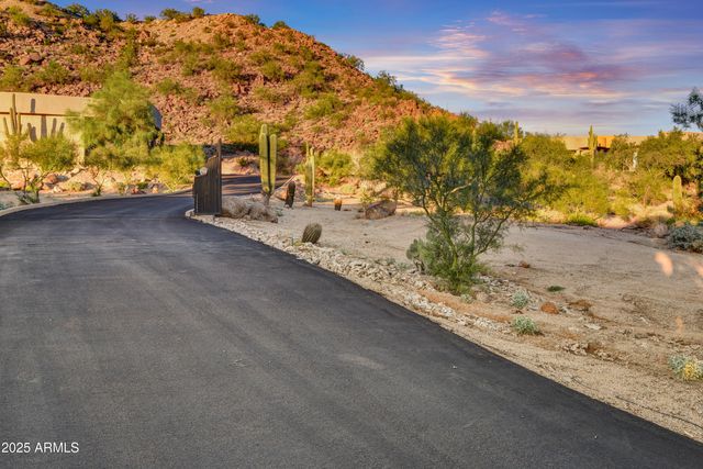 8812 E PALM Lane, Mesa, AZ 85207