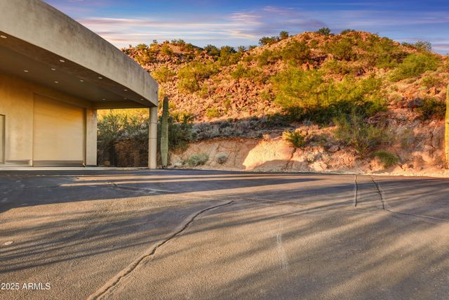 8812 E PALM Lane, Mesa, AZ 85207