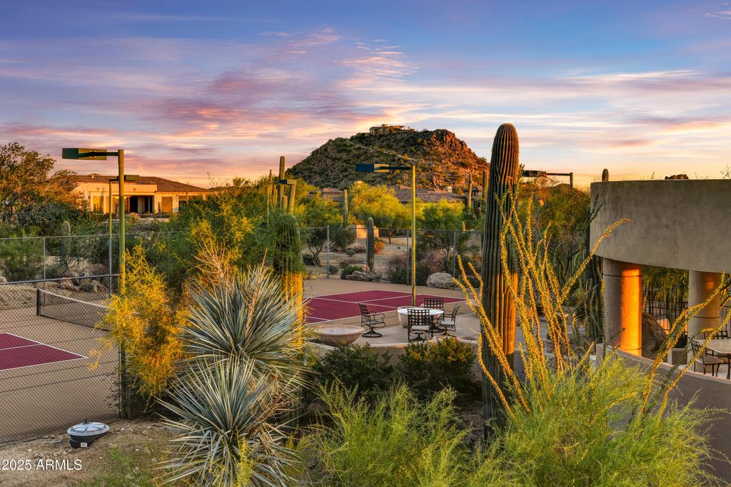 8812 E PALM Lane, Mesa, AZ 85207