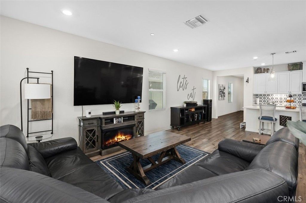 Image 7 of property listing at 7598 Orangebrook, Riverside, CA 92507