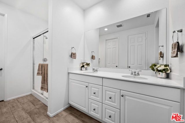 2735 Moonshimmer Street, Hemet, CA 92543