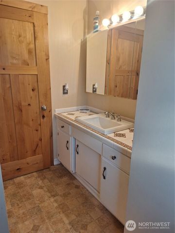 17953 48th Avenue S, Seatac, WA 98188