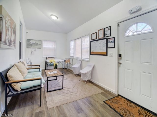 76 Amherst St, East Orange City, NJ 07018