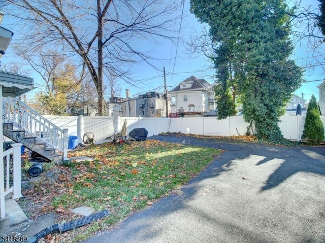76 Amherst St, East Orange City, NJ 07018