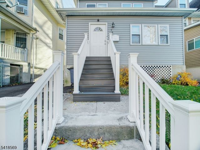 76 Amherst St, East Orange City, NJ 07018
