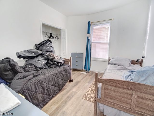 76 Amherst St, East Orange City, NJ 07018