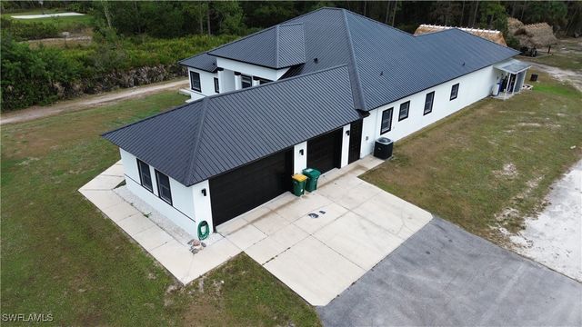 570 31st ST NW, Naples, FL 34120