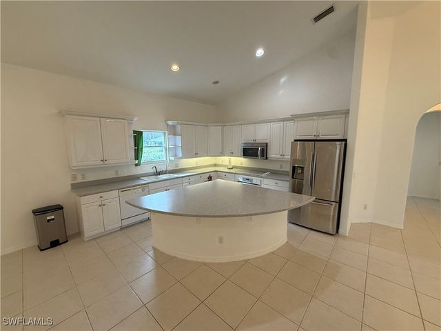 570 31st ST NW, Naples, FL 34120