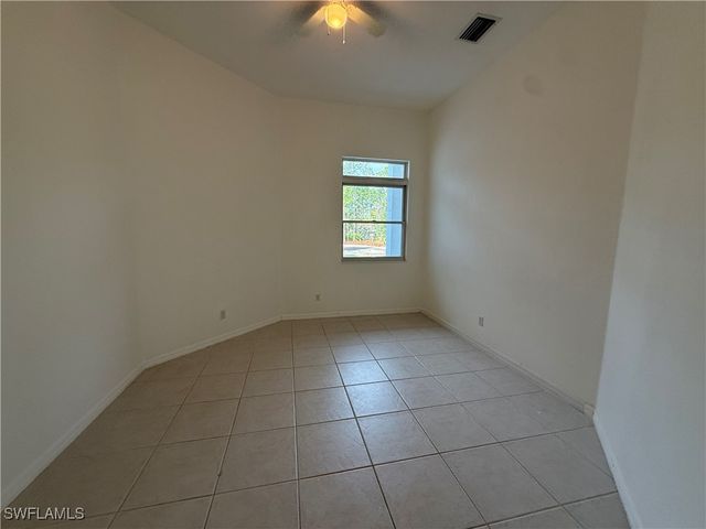 570 31st ST NW, Naples, FL 34120