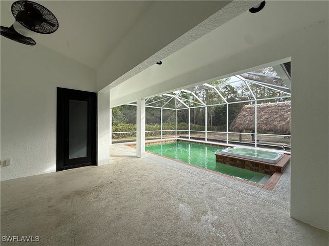 570 31st ST NW, Naples, FL 34120