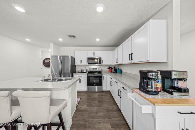 1107 Satin Road SW, Palm Bay, FL 32908