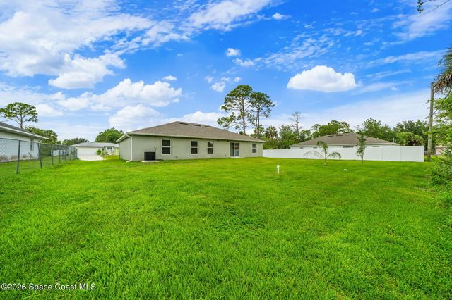 1107 Satin Road SW, Palm Bay, FL 32908