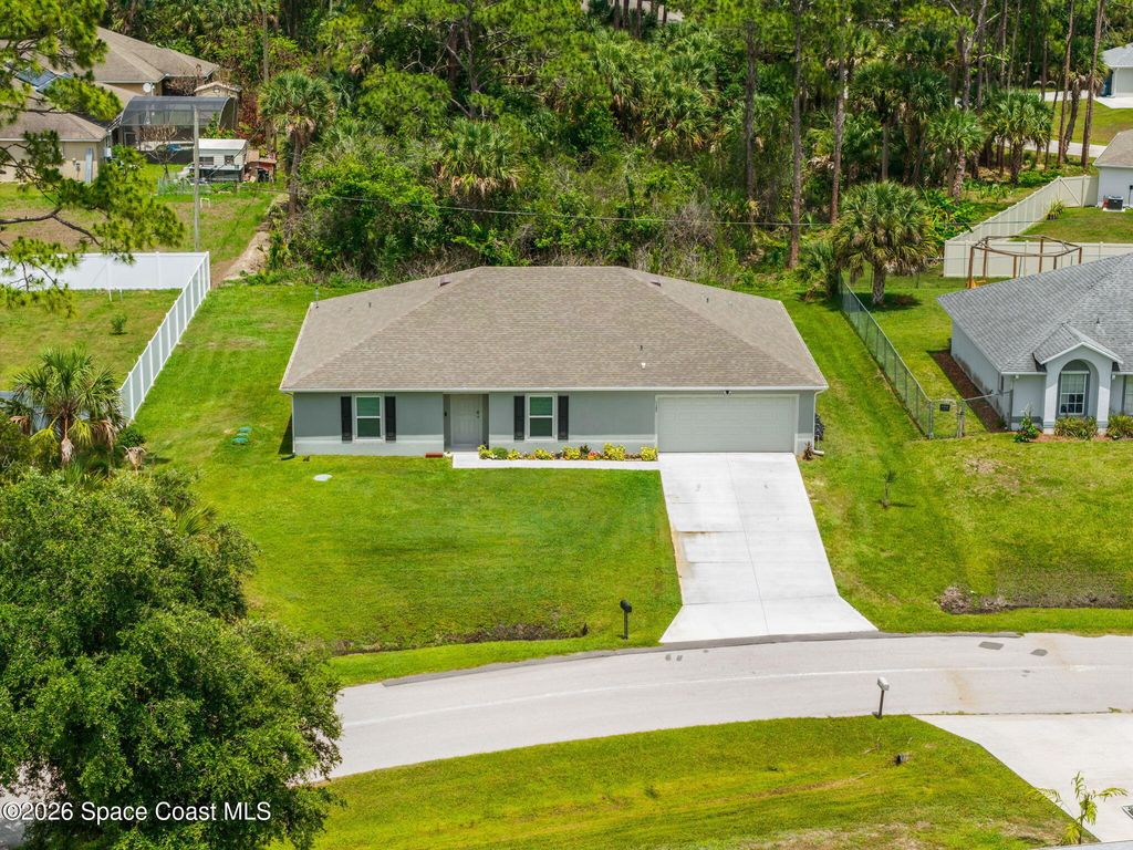 1107 Satin Road SW, Palm Bay, FL 32908
