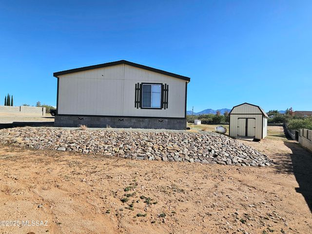 172 S Pima Lane, Benson, AZ 85602