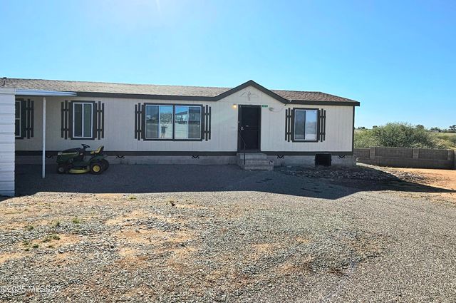 172 S Pima Lane, Benson, AZ 85602