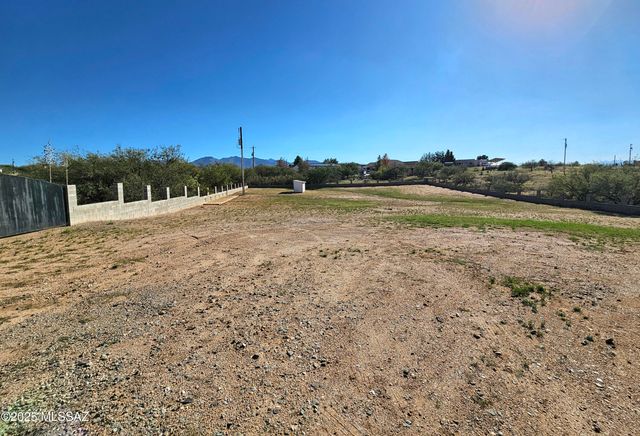 172 S Pima Lane, Benson, AZ 85602