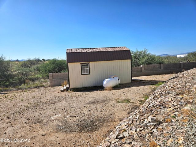 172 S Pima Lane, Benson, AZ 85602