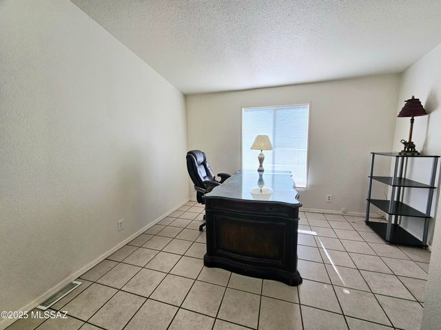 172 S Pima Lane, Benson, AZ 85602
