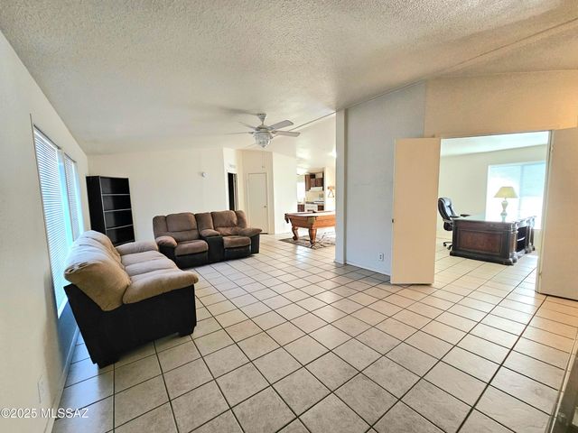 172 S Pima Lane, Benson, AZ 85602