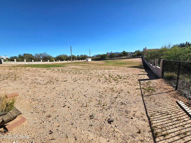 172 S Pima Lane, Benson, AZ 85602