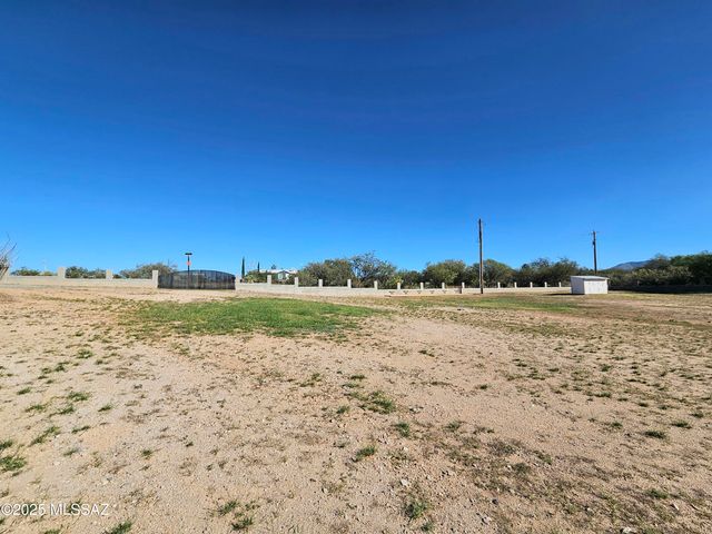 172 S Pima Lane, Benson, AZ 85602