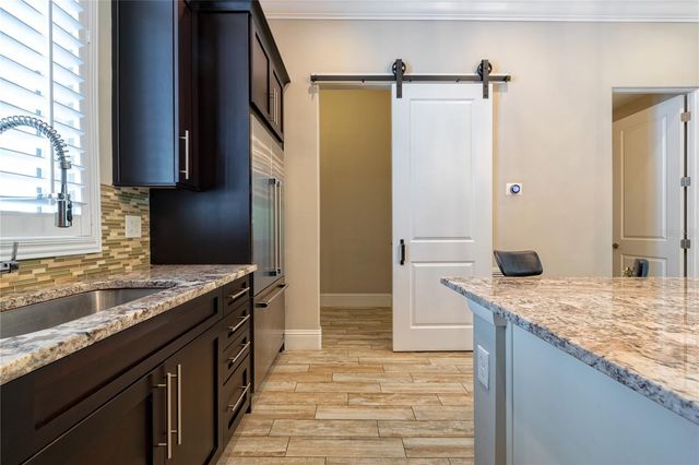 653 E JACKSON STREET, Orlando, FL 32801