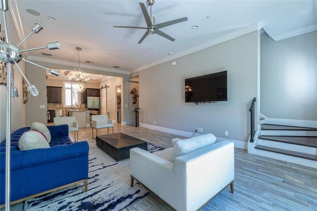 653 E JACKSON STREET, Orlando, FL 32801