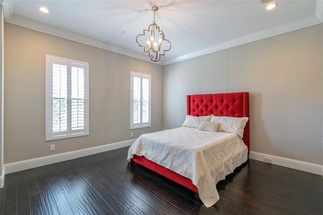 653 E JACKSON STREET, Orlando, FL 32801