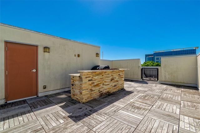 653 E JACKSON STREET, Orlando, FL 32801