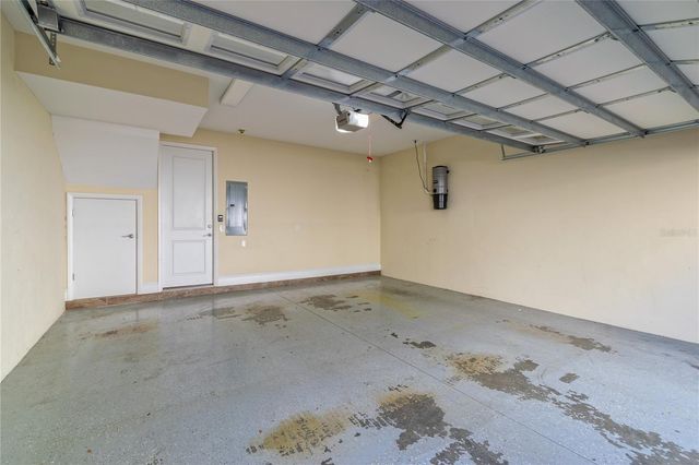 653 E JACKSON STREET, Orlando, FL 32801