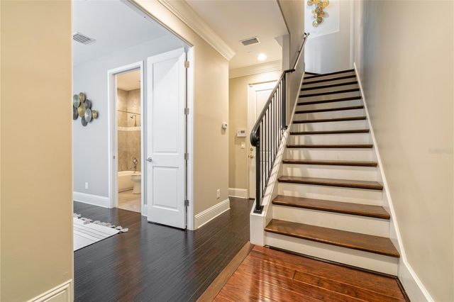 653 E JACKSON STREET, Orlando, FL 32801