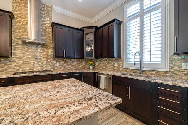 653 E JACKSON STREET, Orlando, FL 32801