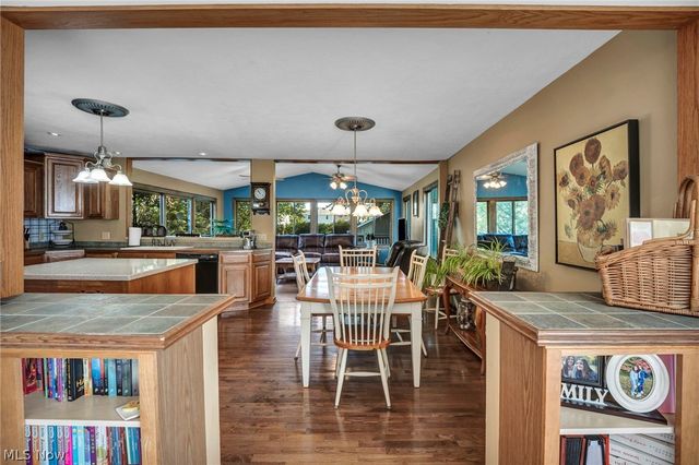 4102 Manchester Road, Perry, OH 44081