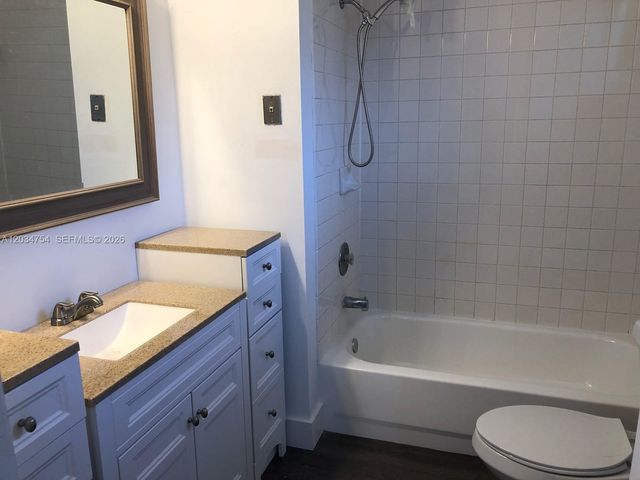 7730 W 34th Ln 14-202, Hialeah, FL 33018