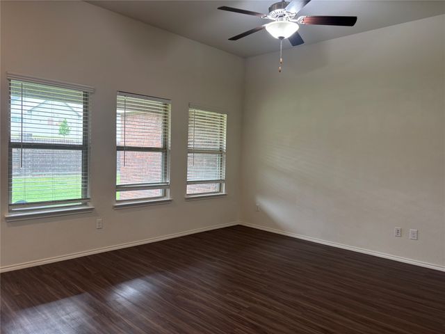 2065 Alamandine Avenue, Cross Roads, TX 76227