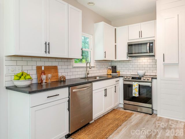 1300 Copper Creek Lane, Fort Mill, SC 29715