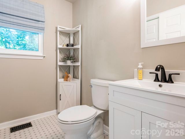 1300 Copper Creek Lane, Fort Mill, SC 29715