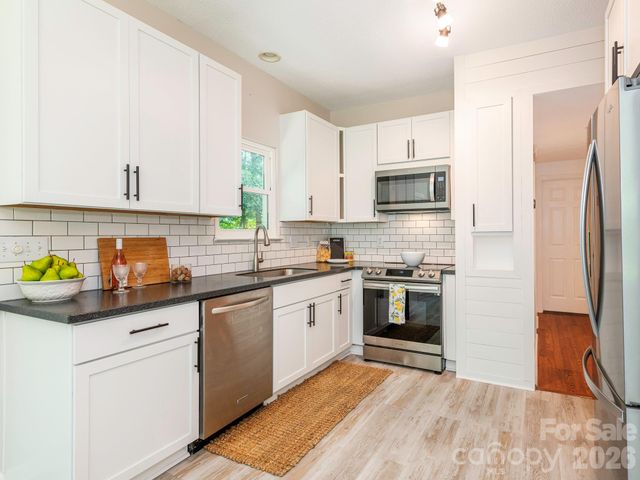 1300 Copper Creek Lane, Fort Mill, SC 29715