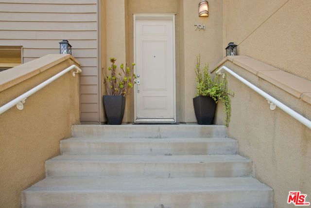 794 Colorado Circle, Carson, CA 90745