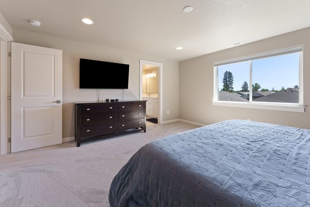 61364 SE Matthew Street, Bend, OR 97702