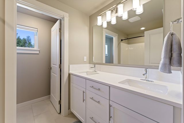 61364 SE Matthew Street, Bend, OR 97702