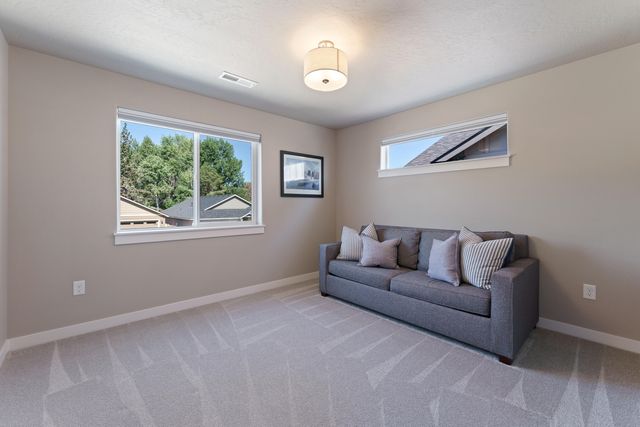 61364 SE Matthew Street, Bend, OR 97702